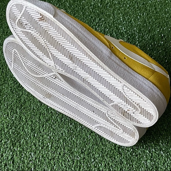 Nike Blazer Low '77 Vintage Suede Speed Yellow White DA7254-700 sz 12 Men's - Picture 9 of 12